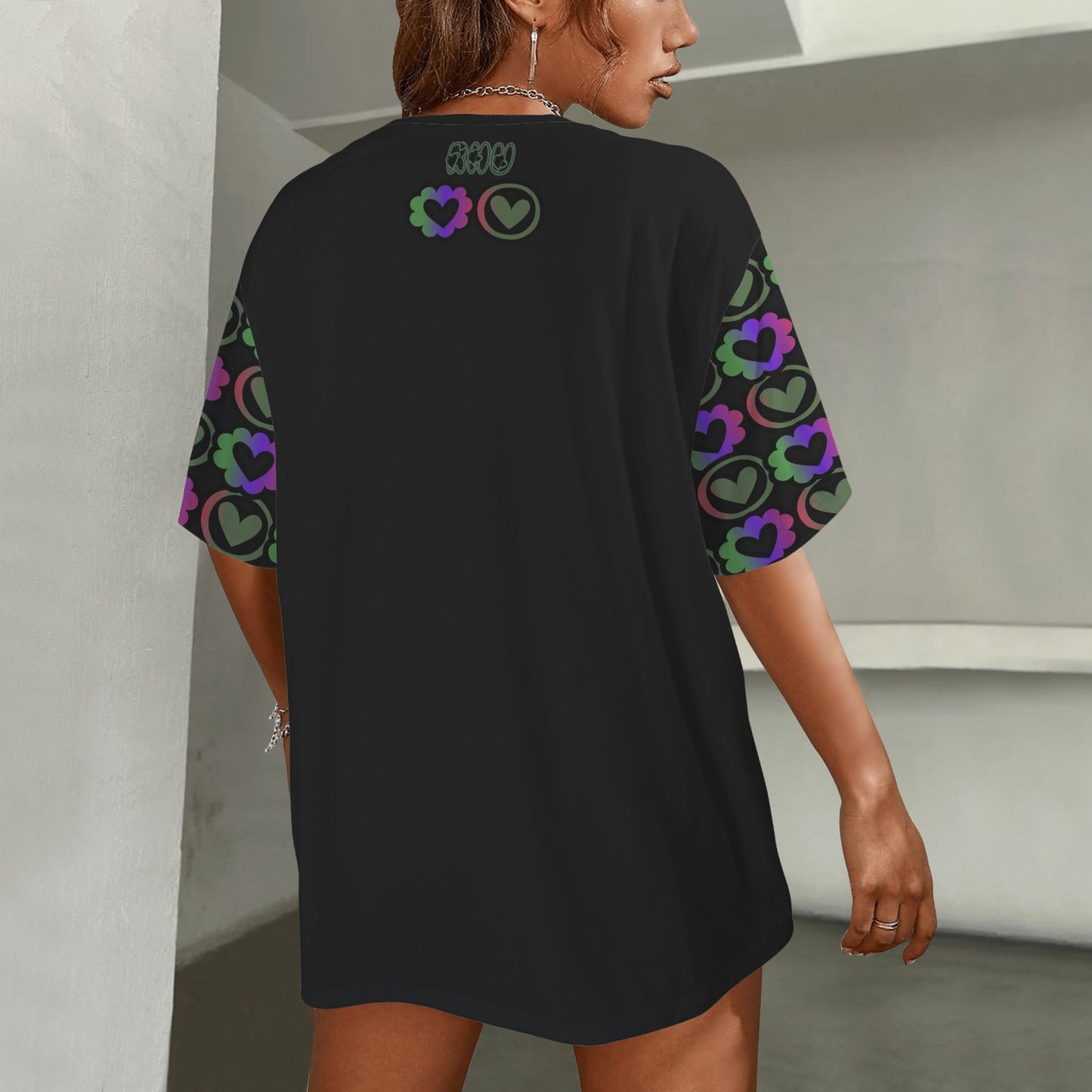 SE SON ROSE T-SHIRT BLACK - HEARTS GREEN BLUE PINK