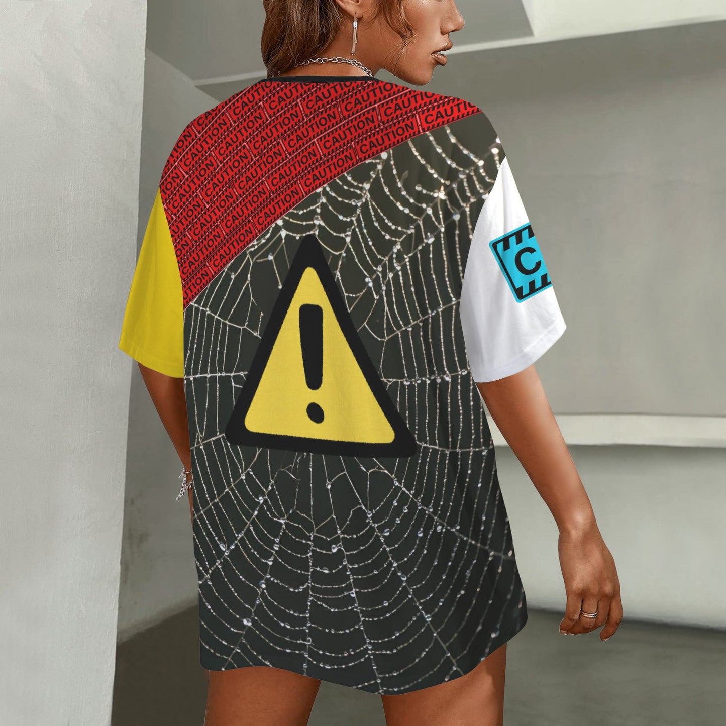 CAUTION Color Portrait Black Collar - Spiderweb