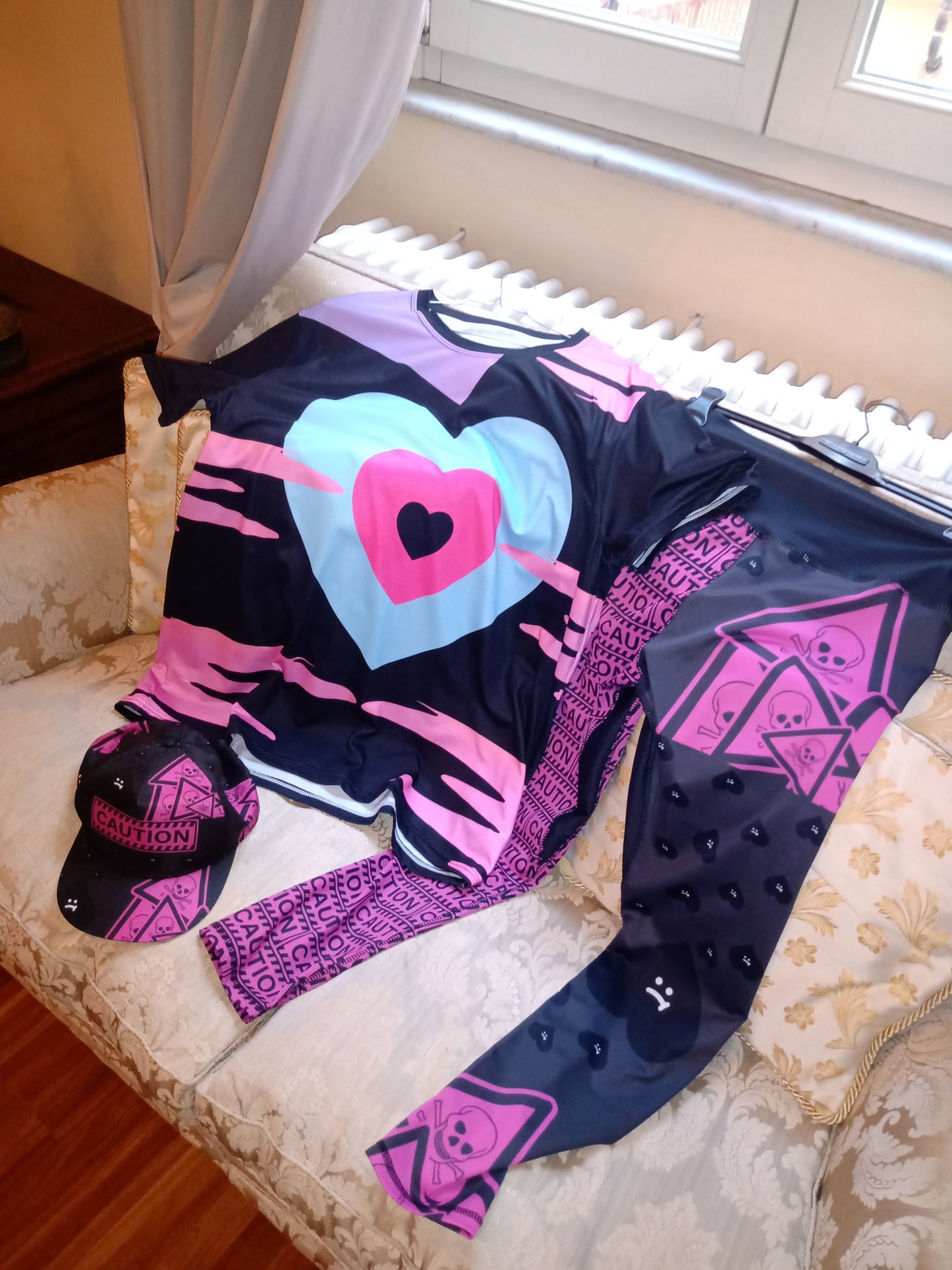 Pinky CAUTION Leggings Skulls, Hearts