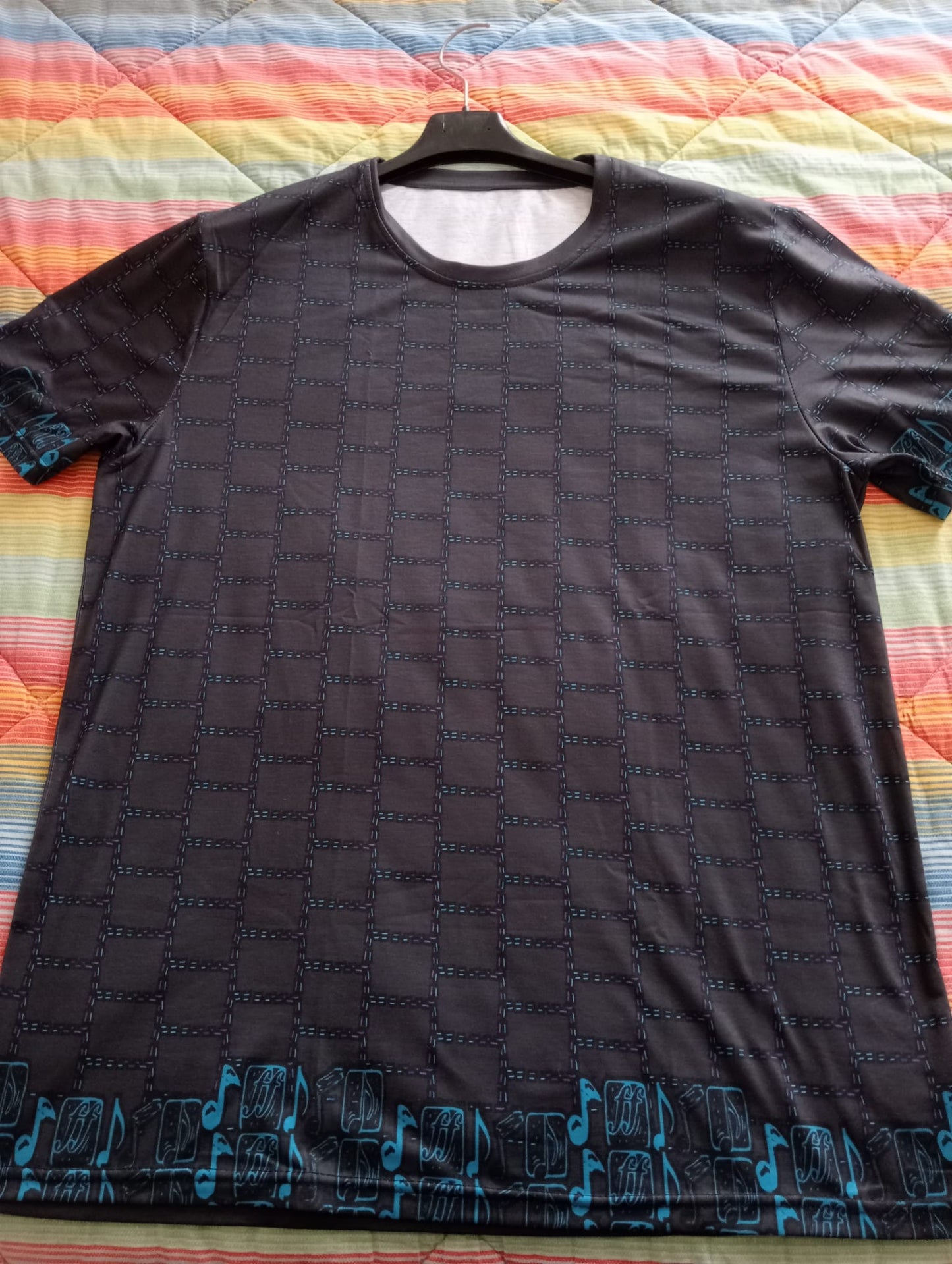 Hidden Name T-shirt Dark Grey Notes