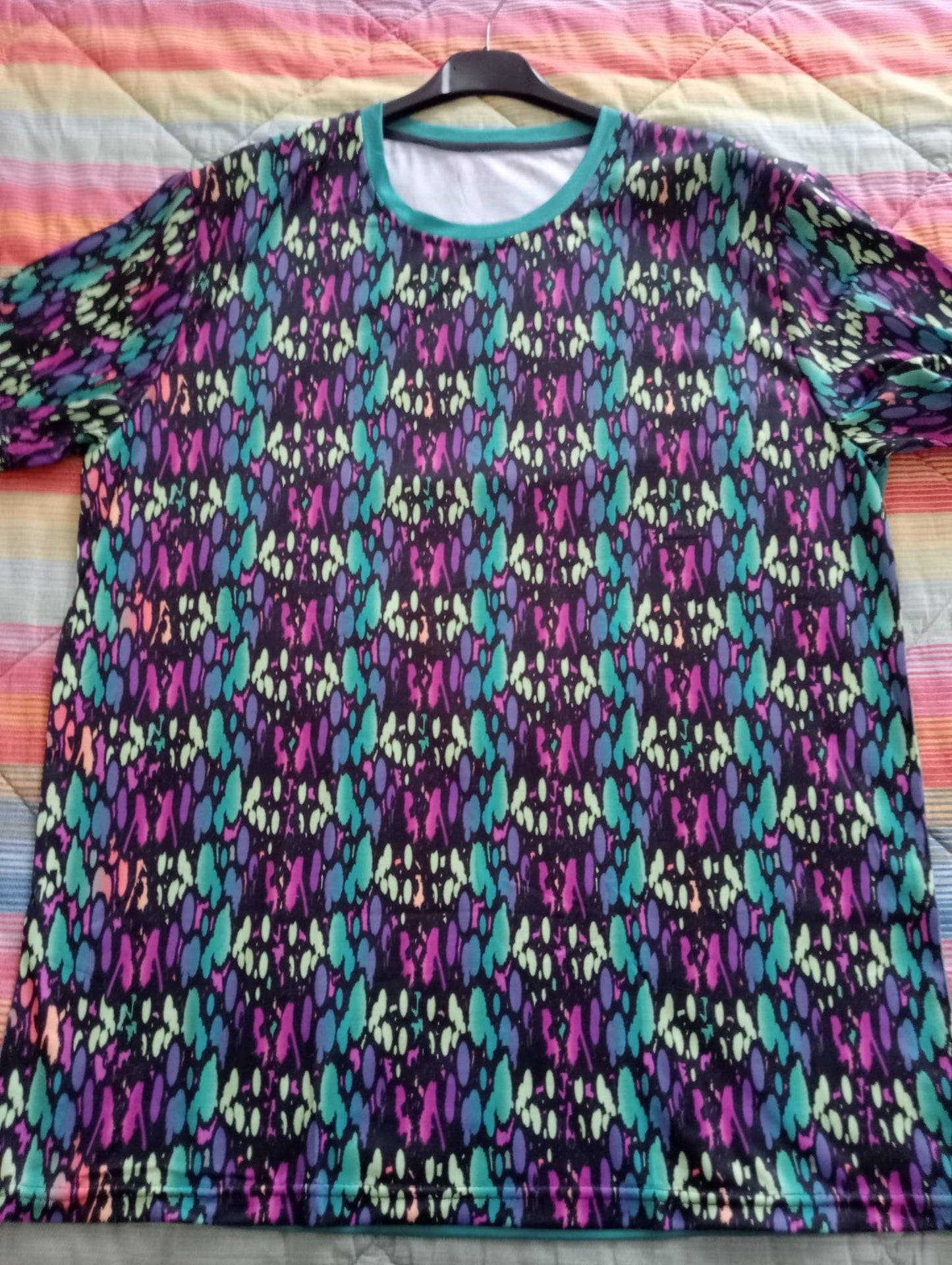 Hidden Name T-shirt Multicolor Green Purple Pattern 2