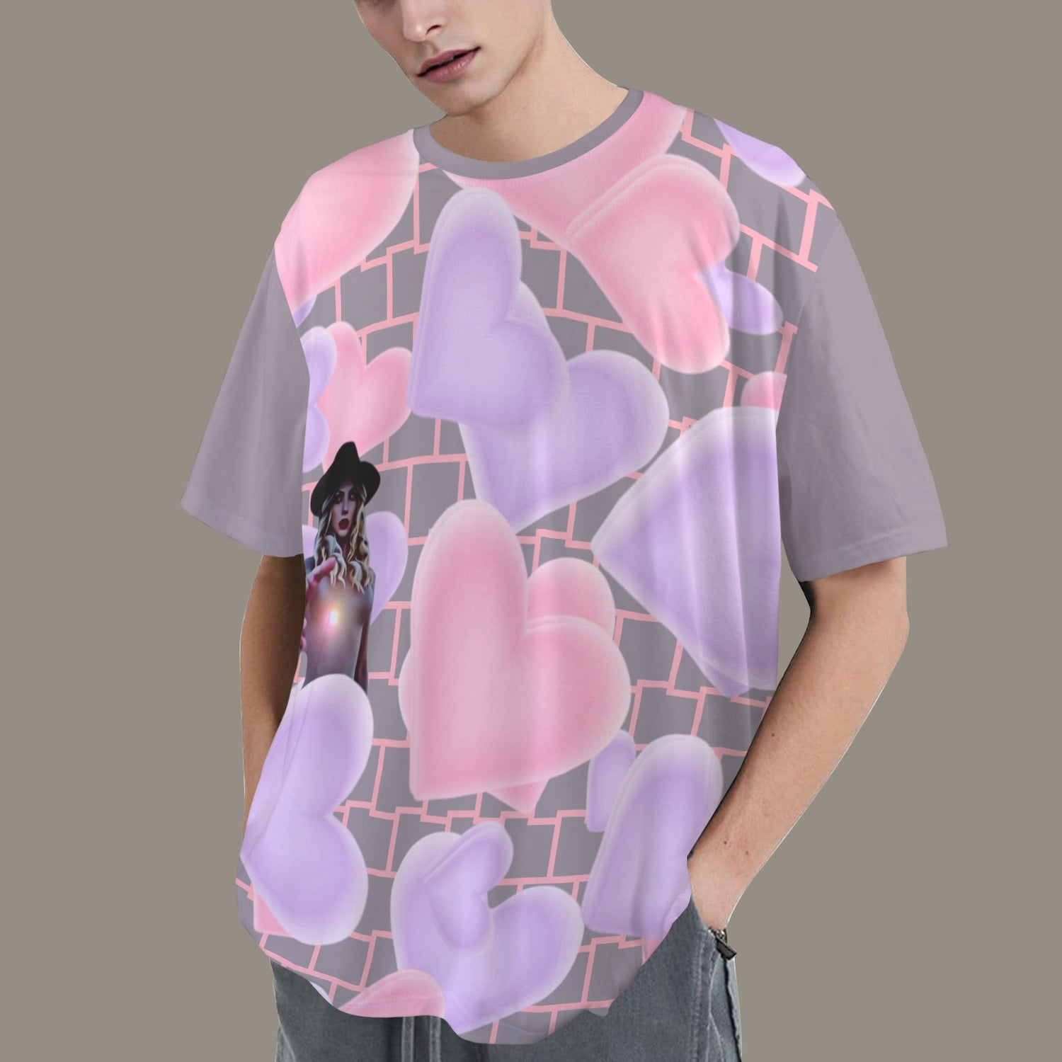 RANSIE FIGURE T-SHIRT -PINK/GREY WALL & HEARTS - GREY