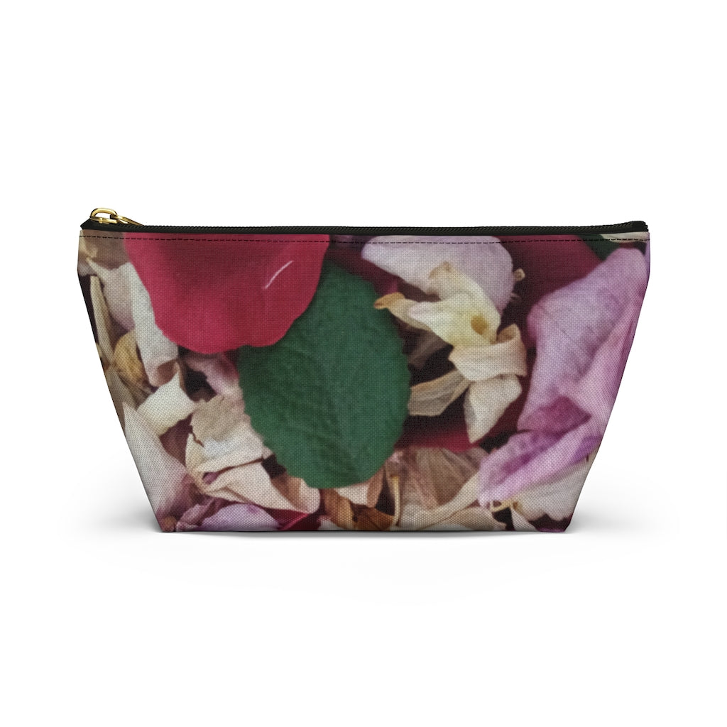 Petals Accessory Pouch w T-bottom